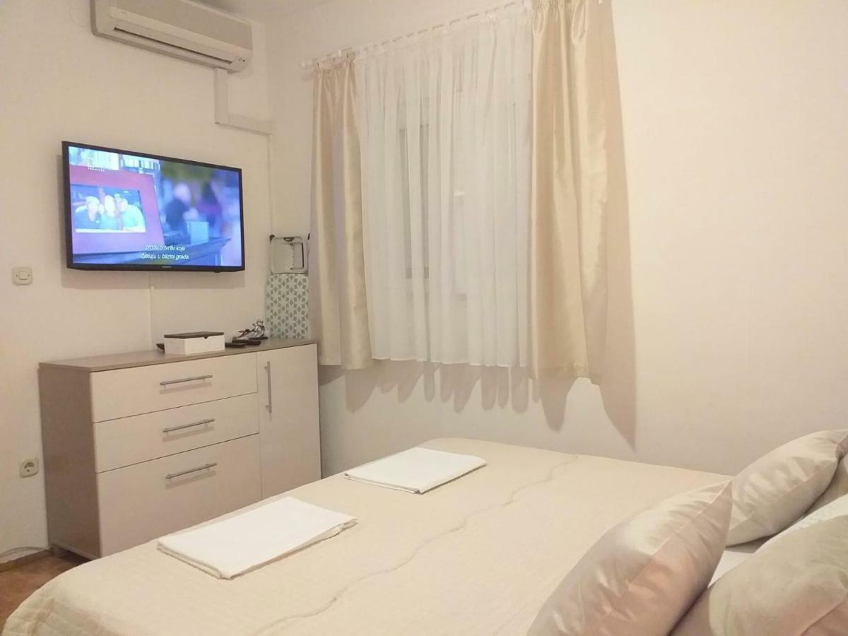 Apartman Jurilj 마카르스카 외부 사진